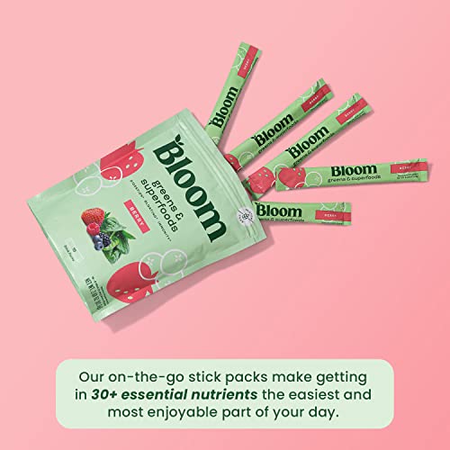 Pre-Order | Arrives in 5–10 Days – Bloom Nutrition Super Greens Powder Smoothie Mix, 15 Stick Packs - Probiotics for Digestive Health & Bloating Relief for Women, Digestive Enzymes with Organic Superfoods for Gut Health (Berry)